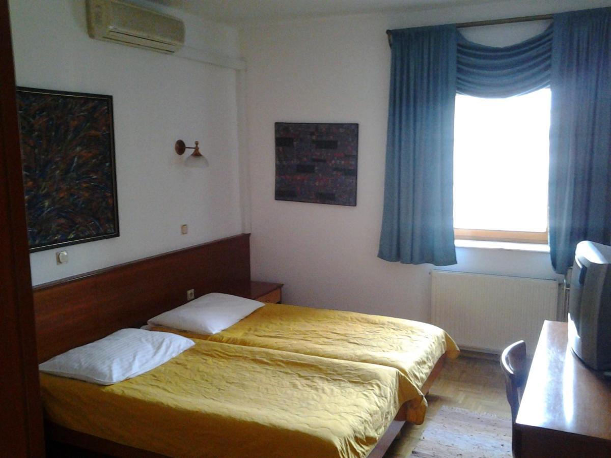 Guest House Arvaj Kranj városi község Kültér fotó
